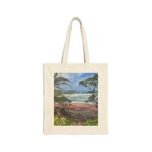 Canvas Tote, Maui, Road to Hana, Red Sand Beach Tote Bag, Stylish Beach Bag, Gift for Hawaii Lovers, Summer Outings, Picnics.