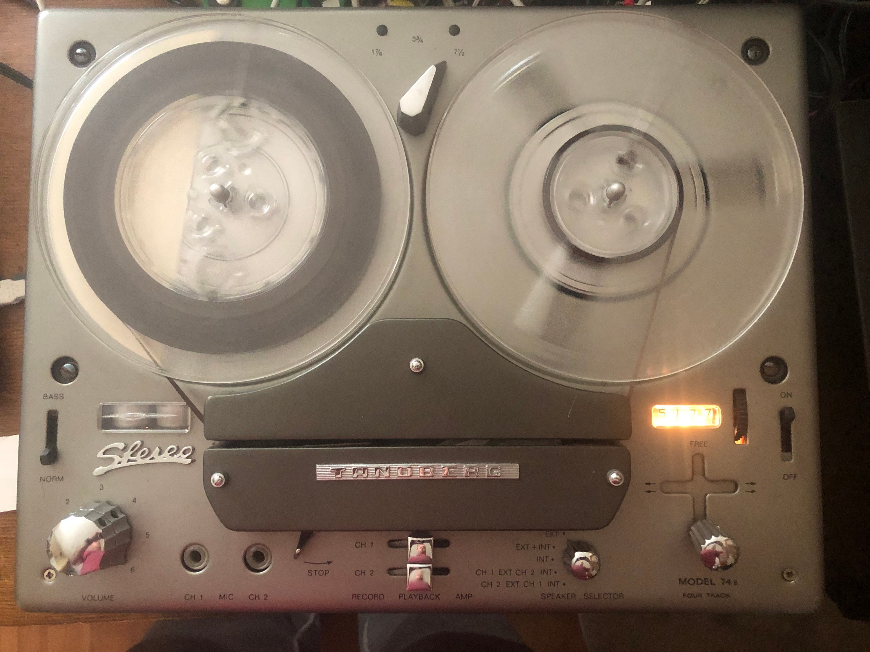 Vintage Summitone Japan Portable REEL to REEL Tape Recorder Player