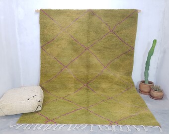 Off green Rug - Moroccan Green Modern Abstract Rug - Berber Soft Wool Rug - Handwoven Berber Rug - Contemporary Moroccan Design .