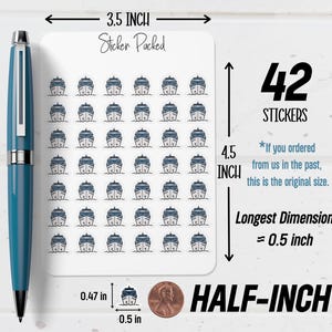Peut inclure: Une planche de 42 autocollants, chacun avec un motif de paquebot. La feuille mesure 8,89 cm sur 11,43 cm. La plus grande dimension de chaque autocollant est d'environ 1,27 cm. Le texte "Sticker Packed" est visible.