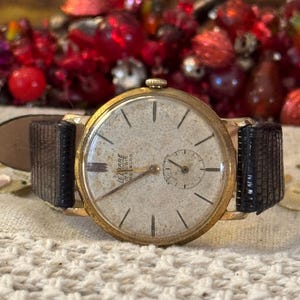 Rare ‘50s Swiss Le Phare 17 Rubis Mechanical Watch, Runs Beautifully