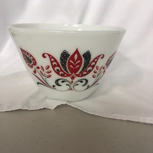 Vintage Anchor Hocking, Fire-King, Modern Tulip, Red and Black, Milk Glass Tapered Mixing Bowl, 8 1/2&quot;, Nesting Bowl, READ