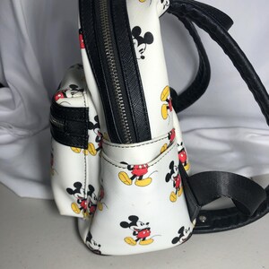Loungefly Disney Mini Back Pack Mickey Mouse Bild 4
