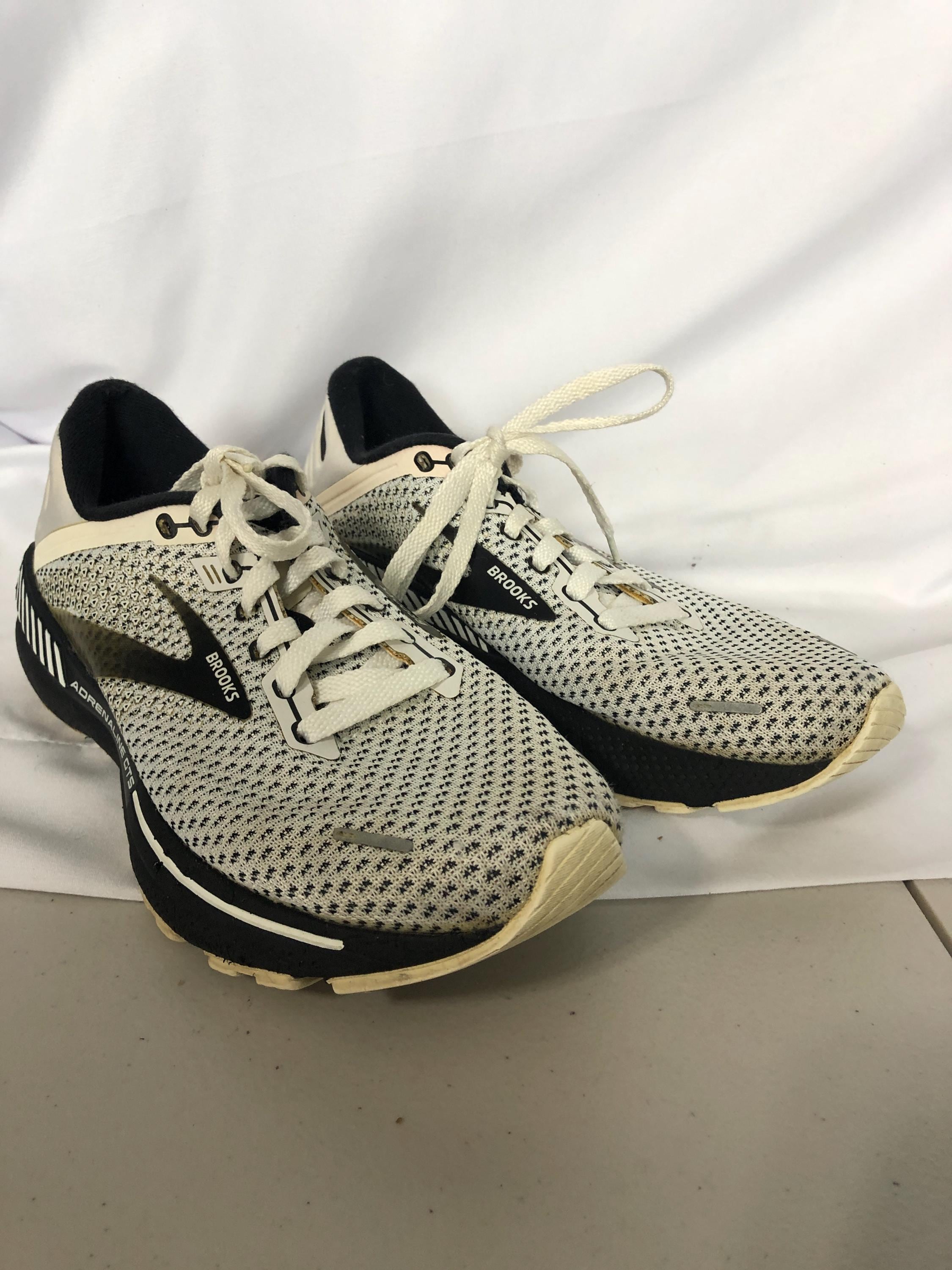 Vintage Brooks Shoes - Etsy