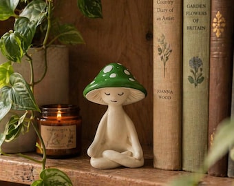 Meditation Mushroom Figurine 3.15 x 1.97 inch Resin Zen Statue Desk Ornament Indoor Outdoor