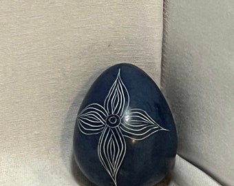 Kisii Soapstone Egg with floral design
