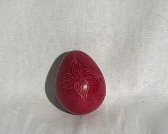 Kisii Soapstone Egg with Floral Design