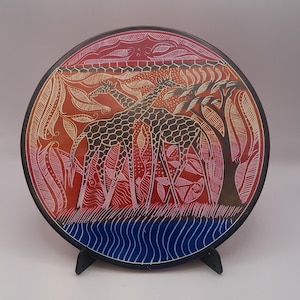 Kisii Soapstone 10&quot; Flat Plate W/ Giraffes