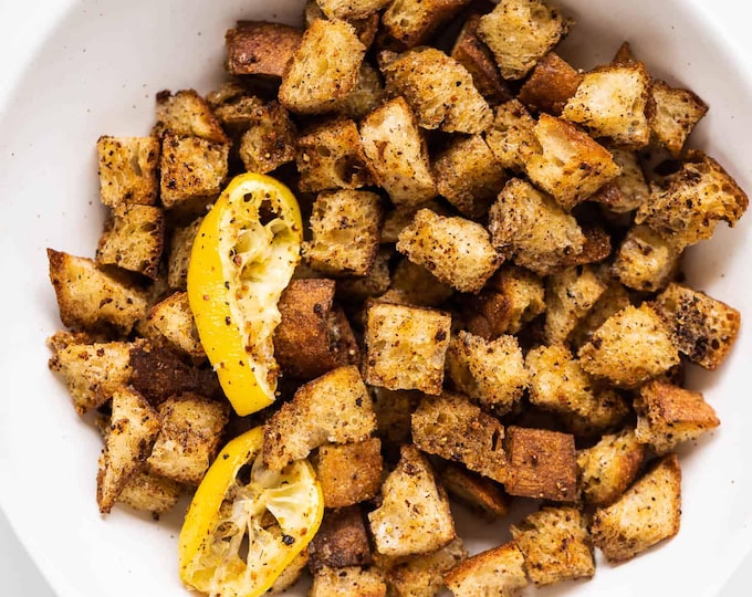 Lemon Pepper Basil Croutons