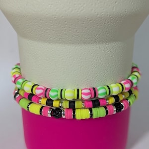 "Neon Stacking Armbänder und Griff Anhänger für Stanley Tumbler."