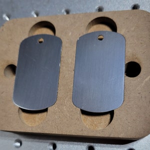 Lasergraveerarmatuur voor aluminium hondentags Amazon (B0B2NLJGWS)