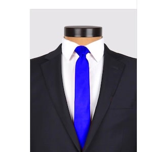 Scott Allan Collection  2.5&quot; Skinny Ties for Men | Solid Color Men&#39;s Slim Tie Royal Blue | Corbatas Para Hombre Elegantes