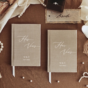 Custom Linen Wedding Vow Books Set, Personalized Vow Books Wedding, Wedding Ceremony Vow Booklets, Couple Engagement Gift for Bride Groom