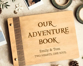 Libro d'avventura personalizzato, regalo di anniversario, album fotografico in legno, album di viaggio, regalo per coppia, libro degli ospiti per il ricevimento, regalo per lei