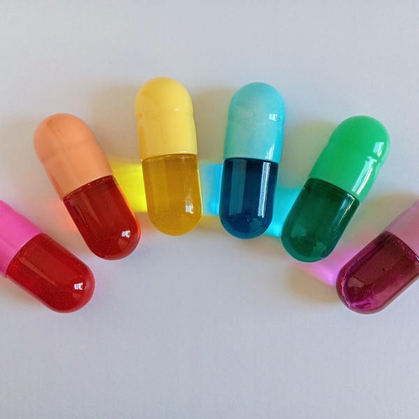 Large Pill Sculptures, Chill Pill, Pill Pop Art, Pill Capsule, Maximalist, Pharmacy, Doctor, Nurse, Office, Resin Sculpture, Home décor