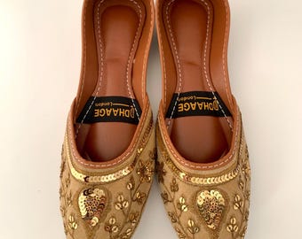 UK Size 4/DhaageLondon/khussas/Juttis/Ladies handmade Pakistani Indian Khussa Sandal/Handcrafted Punjabi Jutti/Women wedding shoes