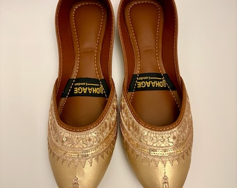 UK Size 7/DhaageLondon/Khussas/Juttis/Damen Handarbeit Pakistanische indische Khussa Sandale/Handgefertigt Punjabi Jutti/Frauen/Gold