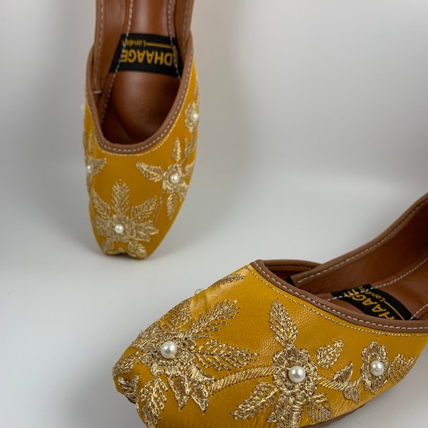 UKSizes 3,4,8 DhaageLondon/khussas/Juttis/Ladies handmade Pakistani Indian Khussa Sandal/Handcrafted Punjabi Jutti/Women wedding shoes