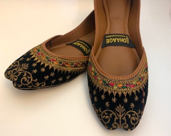 UK Size 7 DhaageLondon/khussas/Juttis/Ladies handmade Pakistani Indian Khussa Sandal/Handcrafted Punjabi Jutti/Women wedding shoes