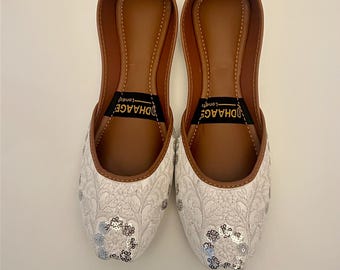 UK Größe 4,5,7/DhaageLondon/Khussas/Juttis/Handgefertigte pakistanische indische Khussa Sandale/Handgefertigte Punjabi Jutti/Hochzeitsschuhe für Frauen