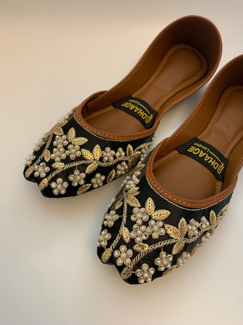 UKSizes 3,5,8 DhaageLondon/khussas/Juttis/Ladies handmade Pakistani Indian Khussa Sandal/Handcrafted Punjabi Jutti/Women wedding shoes image 2