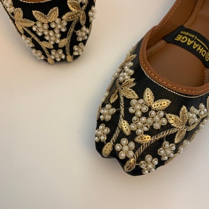 UKSizes 3,5,8 DhaageLondon/khussas/Juttis/Ladies handmade Pakistani Indian Khussa Sandal/Handcrafted Punjabi Jutti/Women wedding shoes image 3