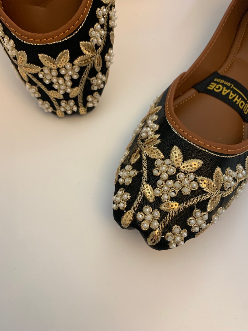 UKSizes 3,5,8 DhaageLondon/khussas/Juttis/Ladies handmade Pakistani Indian Khussa Sandal/Handcrafted Punjabi Jutti/Women wedding shoes image 3