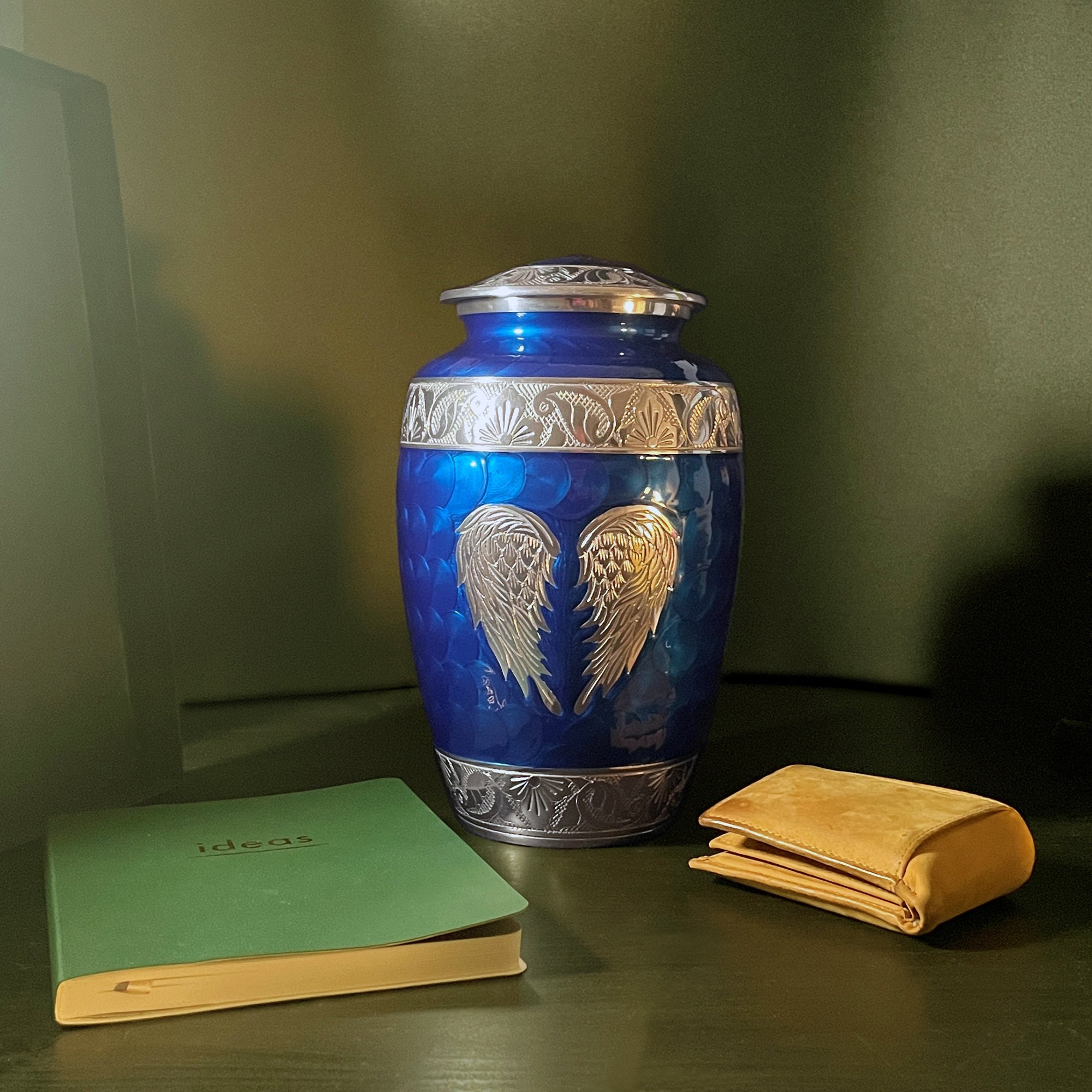 Evergreen Memorials Engelsflügel Urne Perlweiß - Handgefertigte Ascheurne 26,7cm Mit Samtbeutel