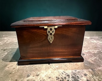 Handcrafted Wooden Keepsake Box,Vintage Storage Chest, Rustic Memory Box with Brass Lock, Jewelry Box, Gift Box