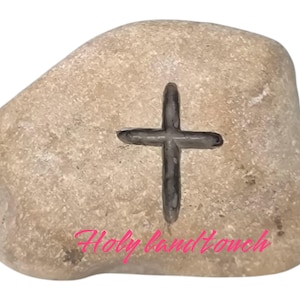 Kruis uitgehouwen in steen uit de Zee van Galilea Tiberias Handgemaakte unieke kunst Wees dichter bij Christus en bezit een piraat uit het land van Christus