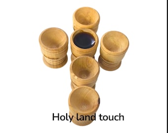 Juego de copas de comunión de madera de olivo hechas a mano: Jerusalén grabada, regalo de Tierra Santa