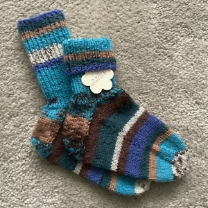 Gestrickte Socken, Kleinkindersocken, Geschenkidee, Geburtstag blaubunt