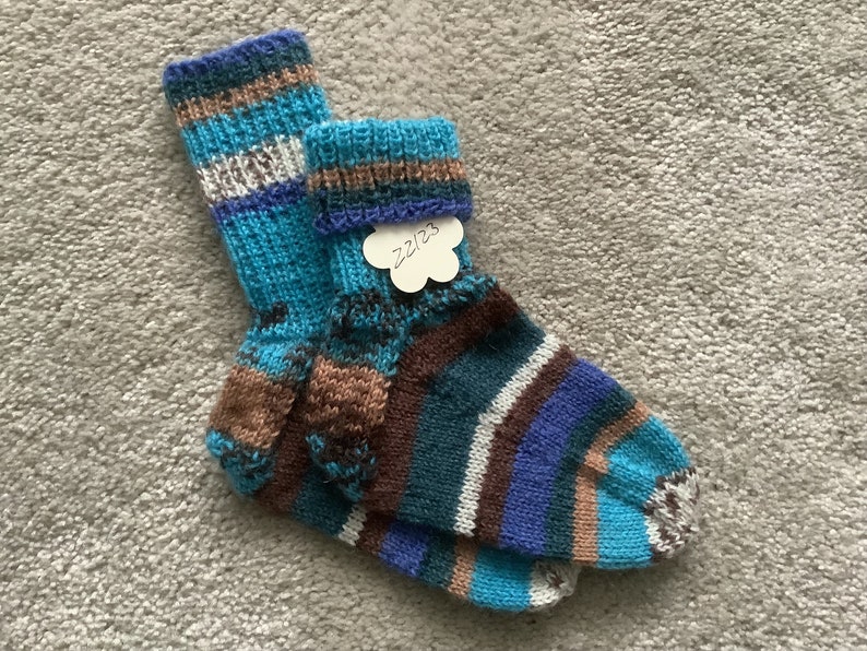 Gestrickte Socken, Kleinkindersocken, Geschenkidee, Geburtstag blaubunt