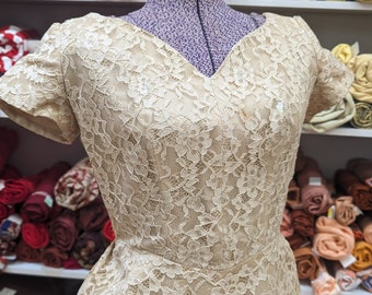 Modest Vintage Tan and Lace Dress Size 4/6 High Sweetheart Neckline Short Sleeves Midi Length