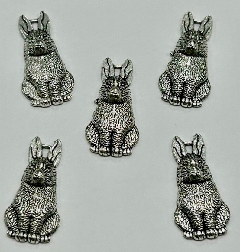 Large Bunny Rabbit Charm Pendants! Antique Silver Finish! 5 Pieces! - Etsy