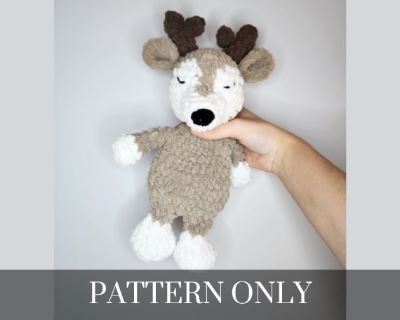 39 Deer Crochet Patterns for Woodland, Holiday, and Amigurumi Projects 21 Crochet Deer Snuggler