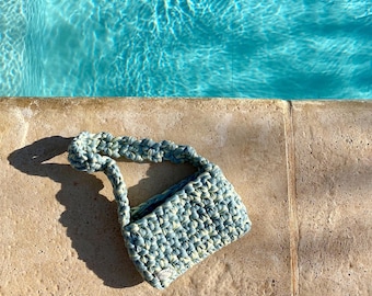 AENNI_CloudyBag // Crocheted small shoulder bag // small one-three-color handbag // Handmade crochet bag // Handle bag
