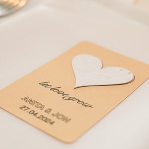Lembrancinhas de casamento personalizadas com sementes | Cartões de coração plantáveis | Lembrancinhas personalizadas ecológicas | Deixe o amor crescer | Papel Kraft