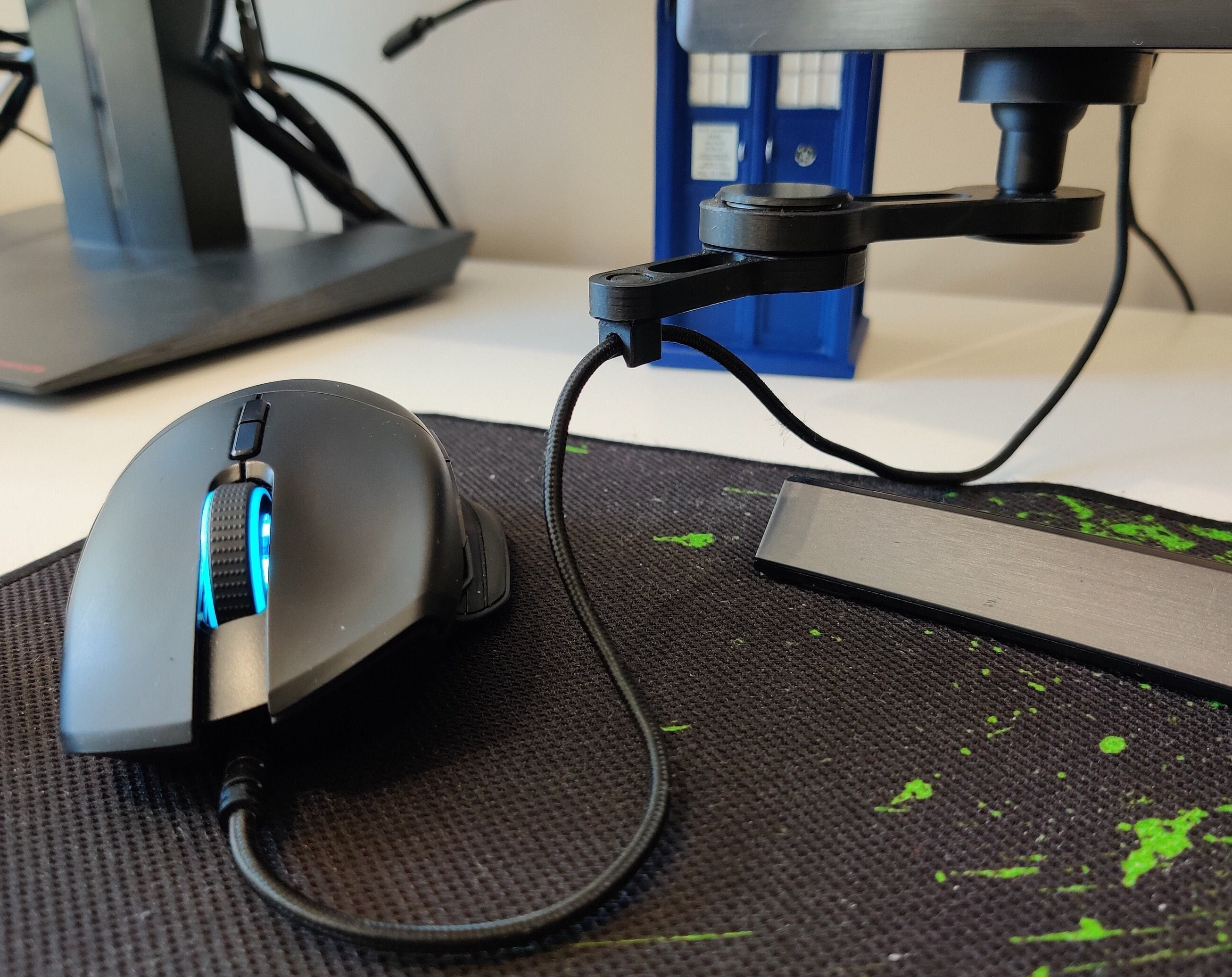 Say Goodbye to Wires: Embrace the Mouse Bungee Revolution
