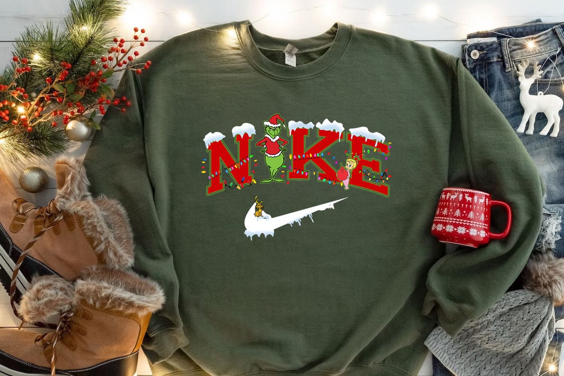 Nike Xmas Crewneck - Etsy