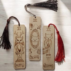 Bladwijzer voor tarotkatten, perfect cadeau voor boekenliefhebber over kat en tarotkaart, houtverbrande pyrografie bladwijzer met lieve kittens, magisch kattenkunstwerk