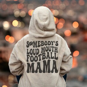 Loud Mouth Football Mama SVG PNG : drôle de fichier de coupe par sublimation (téléchargement numérique)