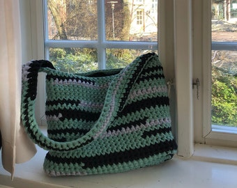 Patrón de bolso bandolera grande a crochet