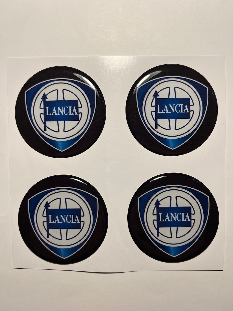 ZBYFCLK 2 Pezzi Stemma Per Auto 3D Per DS 7 | Ab 2022,2 Adesivi, image size:794x1059