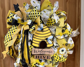 Welcome to Our Hive Bee Themed XL Fun Decoration Wreath Bee Happy Bee Welcome Wreath