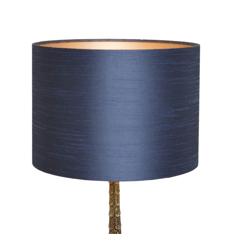 Lampenkap Blauw Midnight Indigo Zijde Stijl Rond met Gouden Binnenkant Lauren S afbeelding 4