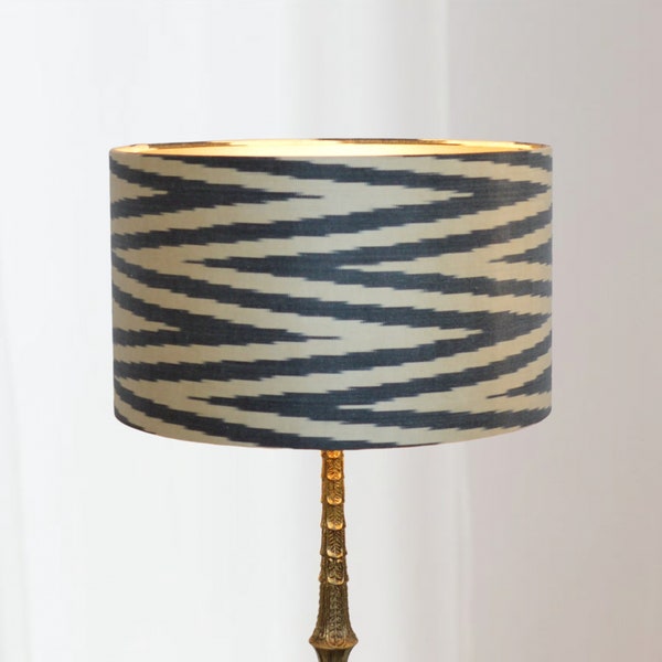 Abat-jour Ikat ZigZag Soie d’Ouzbékistan Noir Beige Taupe Lampe | Lauren S.