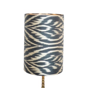 Lampenkap Ikat Zijde Zwart Beige Taupe Lamp Smal en Hoog en Handgemaakt Lauren S afbeelding 6