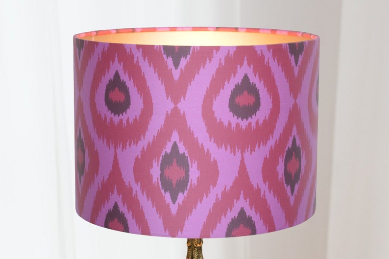 Lampenschirm Ikat Pink Viva Magenta Vintage handgefertigte und runde und Retro-Lampenschirme Lauren S Bild 2