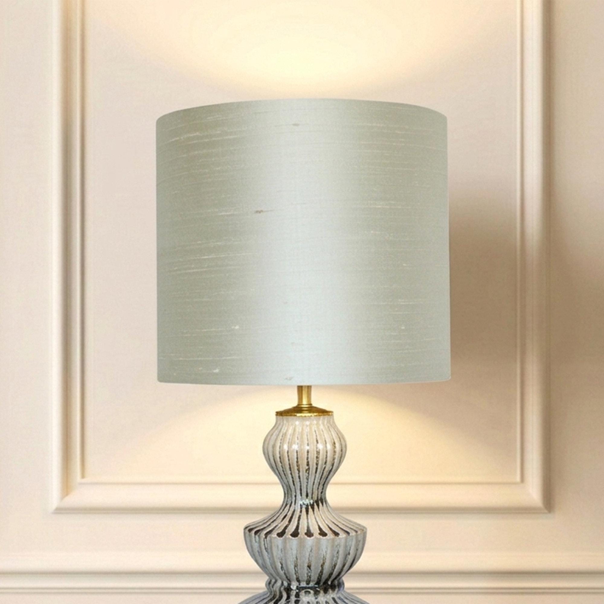 Großer lampenschirm stehlampe